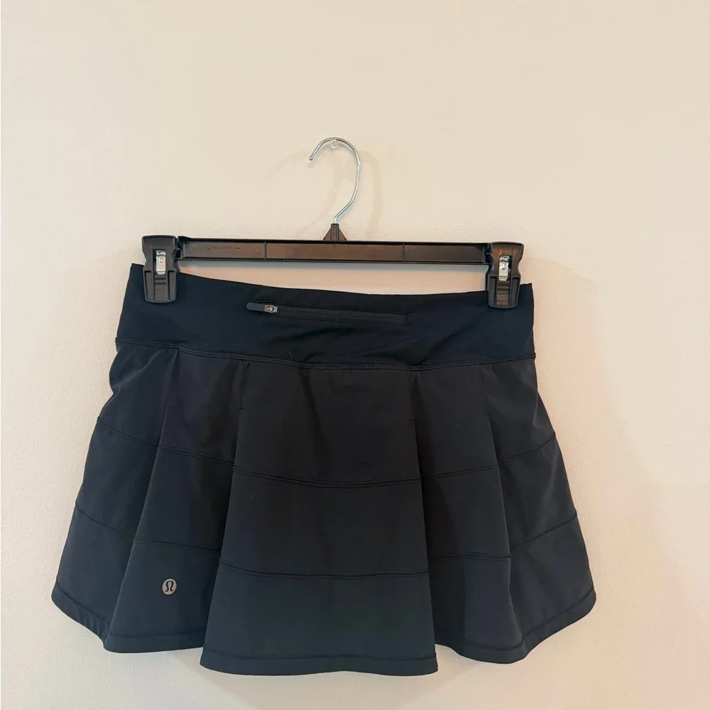 Lululemon Pace Rival Mid-Rise Skirt Short